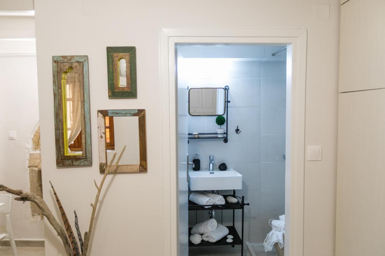 Kamaraki Suites 레팀노 외부 사진